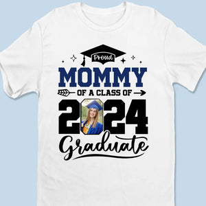 Photo personnalisée « Je suis si fier d'être diplômé » - T-shirt, sweat à capuche et sweat-shirt unisexe personnalisé pour la famille - Cadeau de remise de diplôme pour les membres de la famille, les frères et sœurs