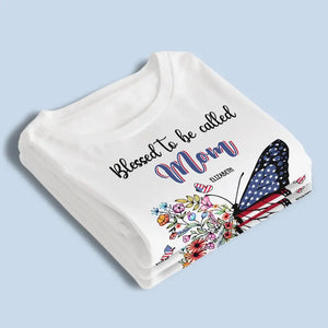 L'amour d'une mère est le plus beau des cadeaux - T-shirt, sweat à capuche et sweat-shirt unisexe personnalisé pour la famille - 4 juillet, cadeau pour maman, grand-mère