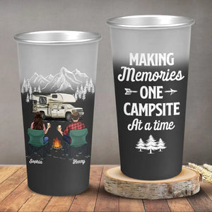 Créez des souvenirs, un emplacement de camping à la fois ! Tasse de camping personnalisée en aluminium à changement de couleur ! Cadeau pour couple, mari, femme, amoureux du camping.