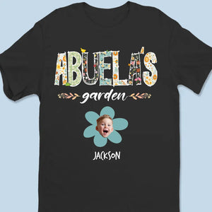 Photo personnalisée : quand un enfant naît, les grands-mères aussi ! T-shirt, sweat à capuche et sweat-shirt unisexe personnalisé pour la famille ! Cadeau pour maman et grand-mère