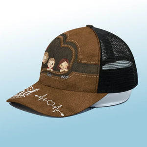 Nous appartenons au meilleur papa de tous les temps - Casquette de baseball personnalisée avec dos en maille, casquette de camionneur de baseball - Cadeau pour les membres de la famille