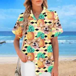 T-shirt hawaïen tropical unisexe personnalisé avec photo « Attrapez la vague » pour chien et chat - Cadeau idéal pour les vacances d'été, les propriétaires d'animaux et les amoureux des animaux.