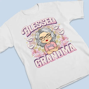 La femme incroyable fait partie de notre famille - T-shirt, sweat à capuche et sweat-shirt unisexe personnalisé pour la famille - Cadeau pour maman, grand-mère