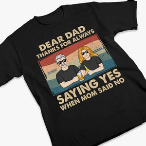Les femmes confiantes sont élevées par des pères aimants - T-shirt, sweat à capuche et sweat-shirt unisexe personnalisé pour la famille - Cadeau pour papa