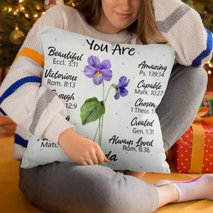 L'amitié est la seule fleur qui fleurit en toutes saisons - Coussin personnalisé Bestie - Cadeau pour meilleures amies, meilleures amies, sœurs