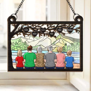 La famille est l'un des chefs-d'œuvre de la nature - Attrape-soleil personnalisé pour fenêtre - Cadeau pour les membres de la famille