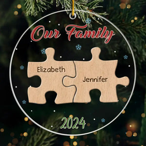 L'amour rend une famille complète - Décoration personnalisée pour la famille - Forme personnalisée en acrylique - Cadeau de Noël pour les membres de la famille