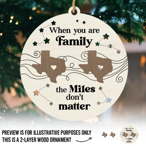 Nous serons toujours connectés par le cœur - Décoration de Noël en bois personnalisée à 2 couches - Cadeau de Noël pour les membres de la famille