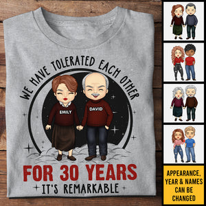 Nous nous sommes tolérés, c'est remarquable - T-shirt unisexe personnalisé, sweat à capuche, sweat-shirt - Cadeau pour couple, mari, femme, anniversaire, fiançailles, mariage, cadeau de mariage
