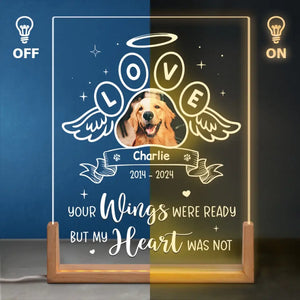 Photo personnalisée avec empreintes de pattes sur nos cœurs - Veilleuse LED 3D en noyer personnalisée et personnalisée - Cadeau de condoléances pour les propriétaires et les amoureux des animaux