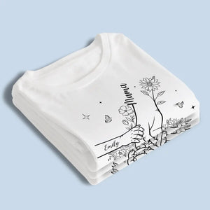 Nous sommes nés de l'amour, l'amour est notre mère - T-shirt unisexe personnalisé, sweat à capuche, sweat-shirt - Fête des mères, cadeau pour maman, grand-mère
