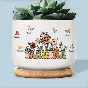 L'amour de grand-mère fleurit dans nos cœurs - Pot de fleurs en céramique personnalisé pour la décoration intérieure de la famille - Cadeau de pendaison de crémaillère pour maman et grand-mère