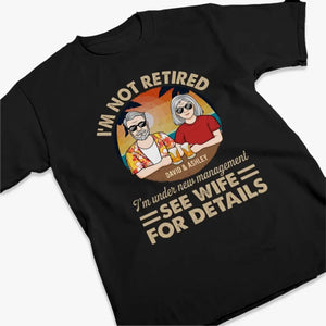 Je suis sous une nouvelle direction - T-shirt unisexe personnalisé pour couple, sweat à capuche, sweat-shirt - Cadeau d'appréciation et de retraite pour couples