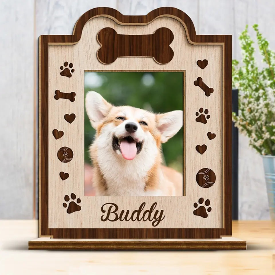 Photo personnalisée « Nos animaux sont notre famille » - Plaque en bois personnalisée à 2 couches avec support plat pour chien et chat - Cadeau de pendaison de crémaillère pour propriétaires et amoureux des animaux