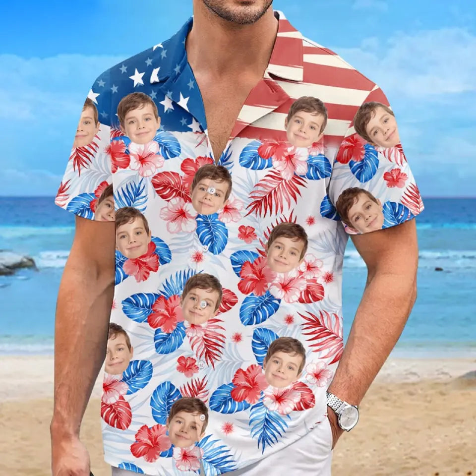 Photo personnalisée C'est l'heure d'été pour notre famille - Chemise hawaïenne tropicale unisexe personnalisée pour la famille - Cadeau de vacances d'été, cadeau pour les membres de la famille