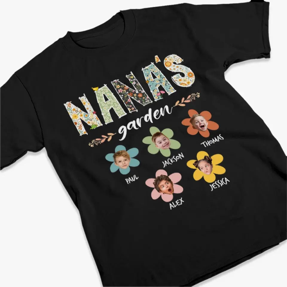 Photo personnalisée : quand un enfant naît, les grands-mères aussi ! T-shirt, sweat à capuche et sweat-shirt unisexe personnalisé pour la famille ! Cadeau pour maman et grand-mère