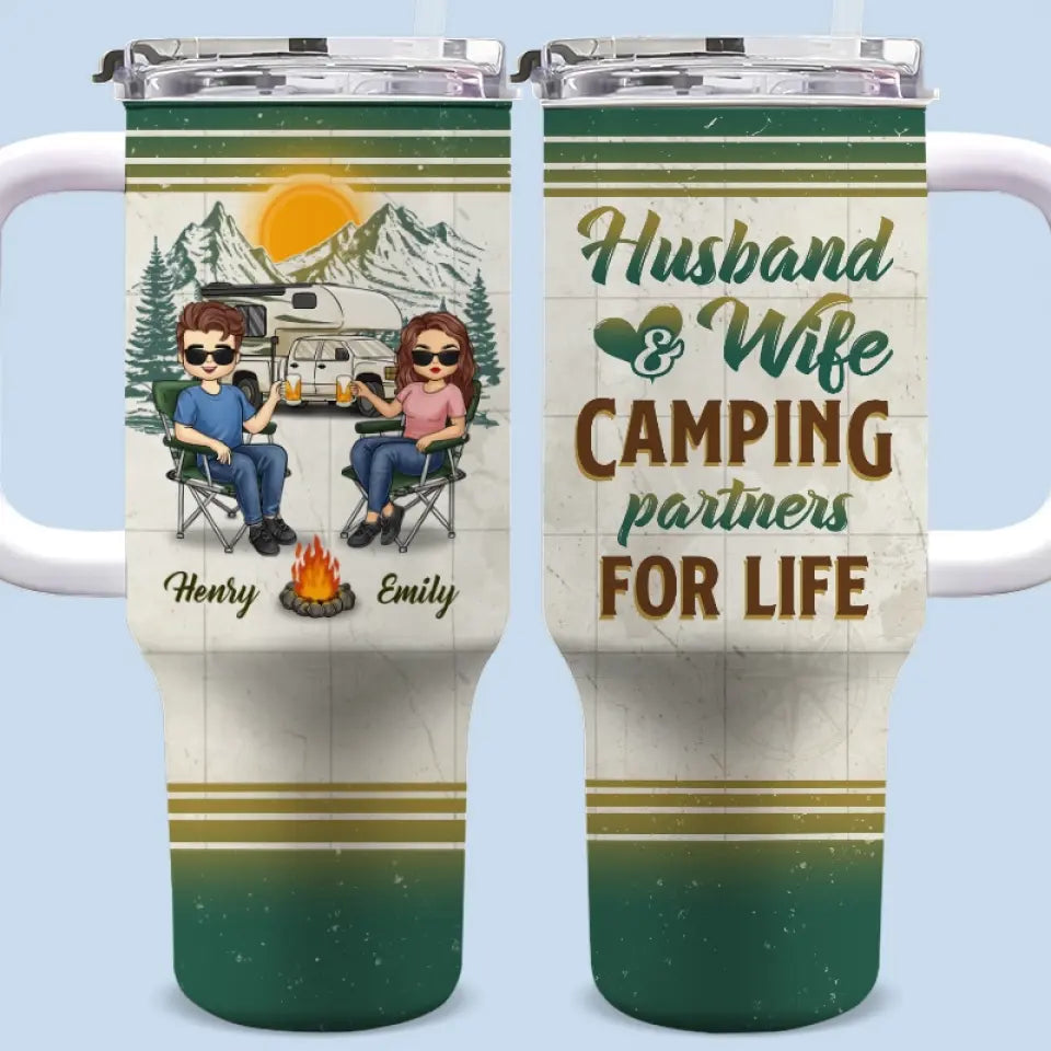 Un camping à la fois, nous créons des souvenirs ensemble - Gobelet personnalisé en acier inoxydable de 40 oz avec poignée - Cadeau pour mari, femme, amoureux du camping