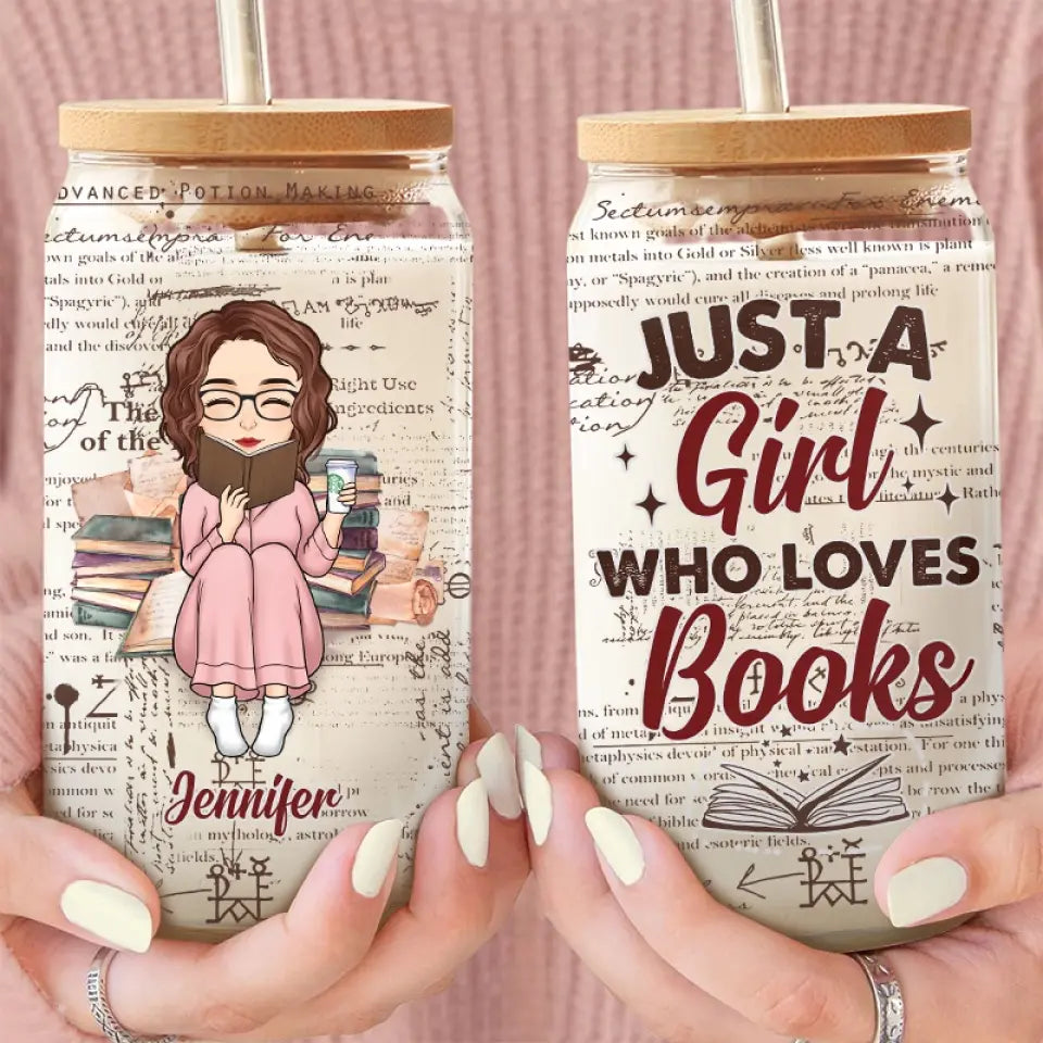 Elle est une rat de bibliothèque - Tasse en verre personnalisée pour les amoureux des livres, tasse à café glacé - Cadeau pour les amoureux des livres