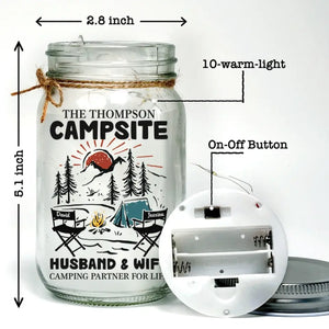 Créez des souvenirs, un emplacement à la fois ! Lampe de camping personnalisée en pot Mason ! Cadeau pour couple, mari, femme, amoureux du camping.
