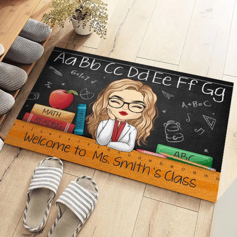 Bienvenue dans sa classe - Tapis décoratif personnalisé pour la maison - Cadeau pour enseignant
