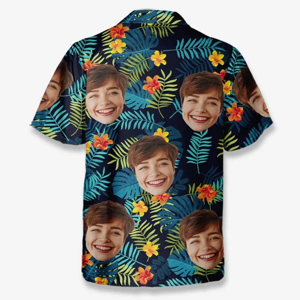 T-shirt hawaïen tropical unisexe personnalisé avec photo « La vie est une vague, attrape-la » - Cadeau de vacances d'été, cadeau pour les membres de la famille