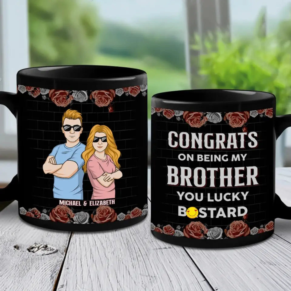 Nous nous battons, mais nous ne pouvons pas vivre l'un sans l'autre - Tasse noire personnalisée pour la famille - Cadeau pour les membres de la famille, les frères et sœurs