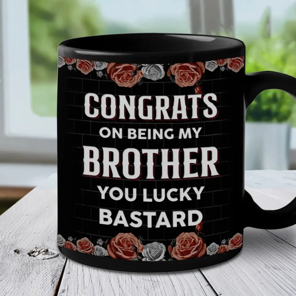 Nous nous battons, mais nous ne pouvons pas vivre l'un sans l'autre - Tasse noire personnalisée pour la famille - Cadeau pour les membres de la famille, les frères et sœurs