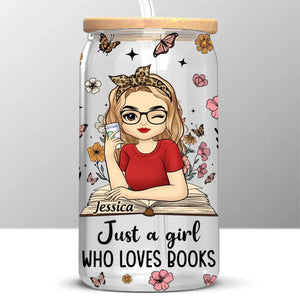 Fille perdue dans le monde des mots et des pages – Tasse en verre personnalisée, tasse à café glacé – Cadeau pour les amoureux des livres