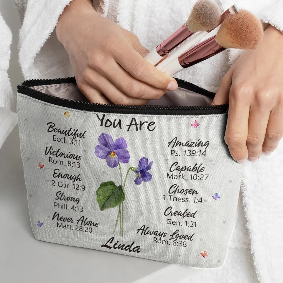 Chaque bourgeon éclate dans sa gloire prédestinée - Trousse de maquillage personnalisée Bestie - Cadeau de mariage, cadeau de demoiselle d'honneur pour meilleures amies, BFF, sœurs
