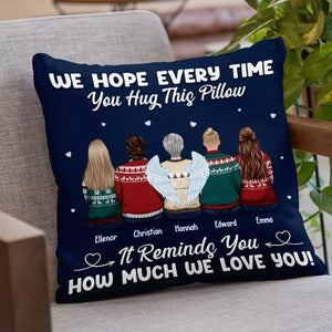 La famille est primordiale, et notre lien est indestructible - Coussin personnalisé pour la famille - Cadeau de Noël pour les membres de la famille