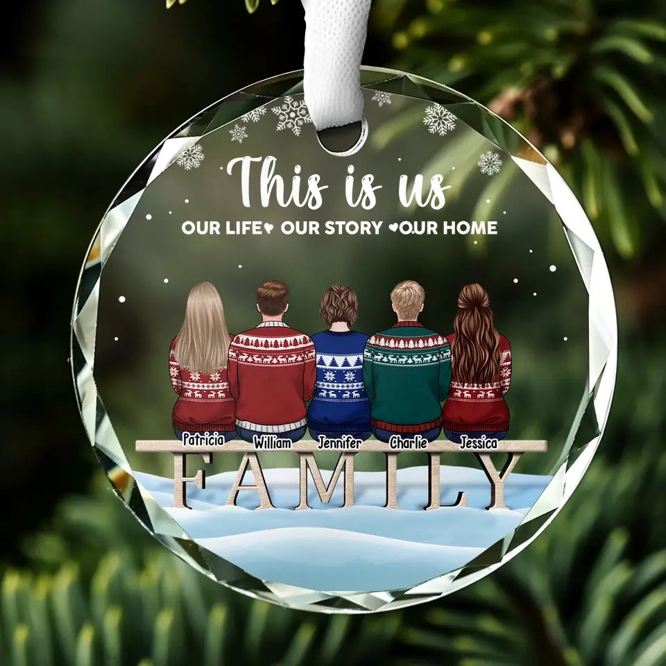 Noël devient un chef-d'œuvre lorsqu'il est peint avec des moments en famille - Ornement en verre personnalisé en forme de cercle pour la famille - Cadeau de Noël pour les membres de la famille