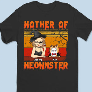 T-shirt, sweat à capuche et sweat-shirt unisexe personnalisé « Mother Of Meownsters » avec chat ; cadeau d'Halloween pour les propriétaires et les amoureux des animaux.
