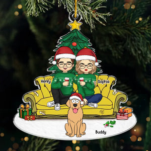 Notre amour a de la fourrure et une queue qui remue - Ornement personnalisé pour chien et chat - Forme personnalisée en acrylique - Cadeau de Noël pour mari et femme, anniversaire, propriétaires d'animaux, amoureux des animaux