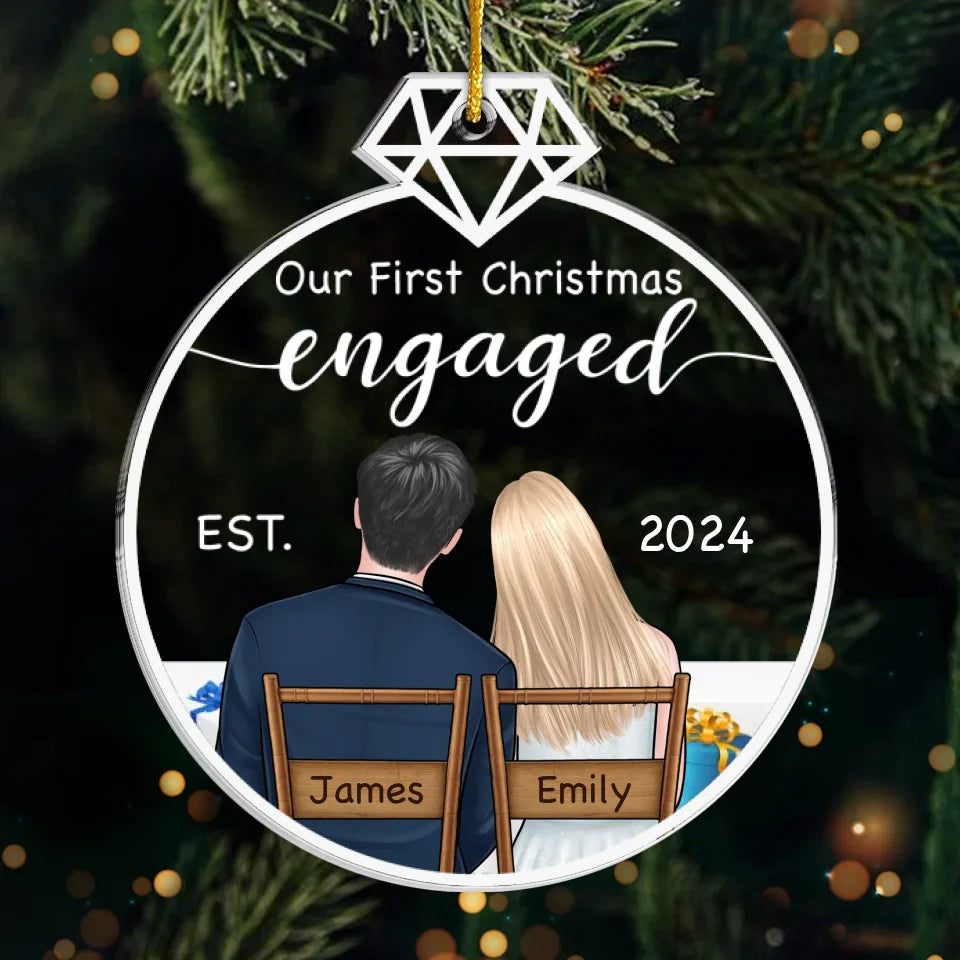 Notre premier Noël fiancé - Ornement personnalisé pour couple - Forme personnalisée en acrylique - Cadeau de Noël pour mari et femme, anniversaire, premier Noël