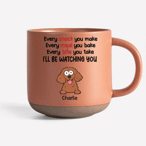 Je suis amoureuse de mon compagnon à quatre pattes ! Mug en céramique personnalisé avec inscription « Chien et chat » - Cadeau pour les propriétaires et les amoureux des animaux.