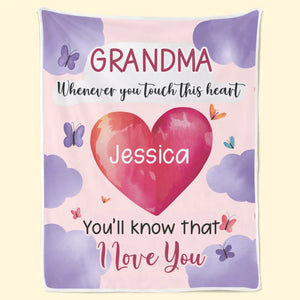 Le cœur de grand-mère bat dans le mien pour toujours - Couverture personnalisée pour la famille - Cadeau pour maman, grand-mère