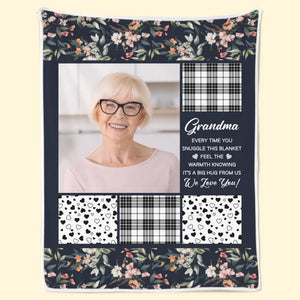 Couverture personnalisée avec photo « C'est un gros câlin de notre part » - Cadeau pour grand-mère et petit-enfant