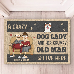 Attention, aboie et grogne ! Tapis décoratif personnalisé pour couple ! Cadeau de pendaison de crémaillère pour mari et femme, anniversaire, propriétaires d'animaux et amoureux des animaux.