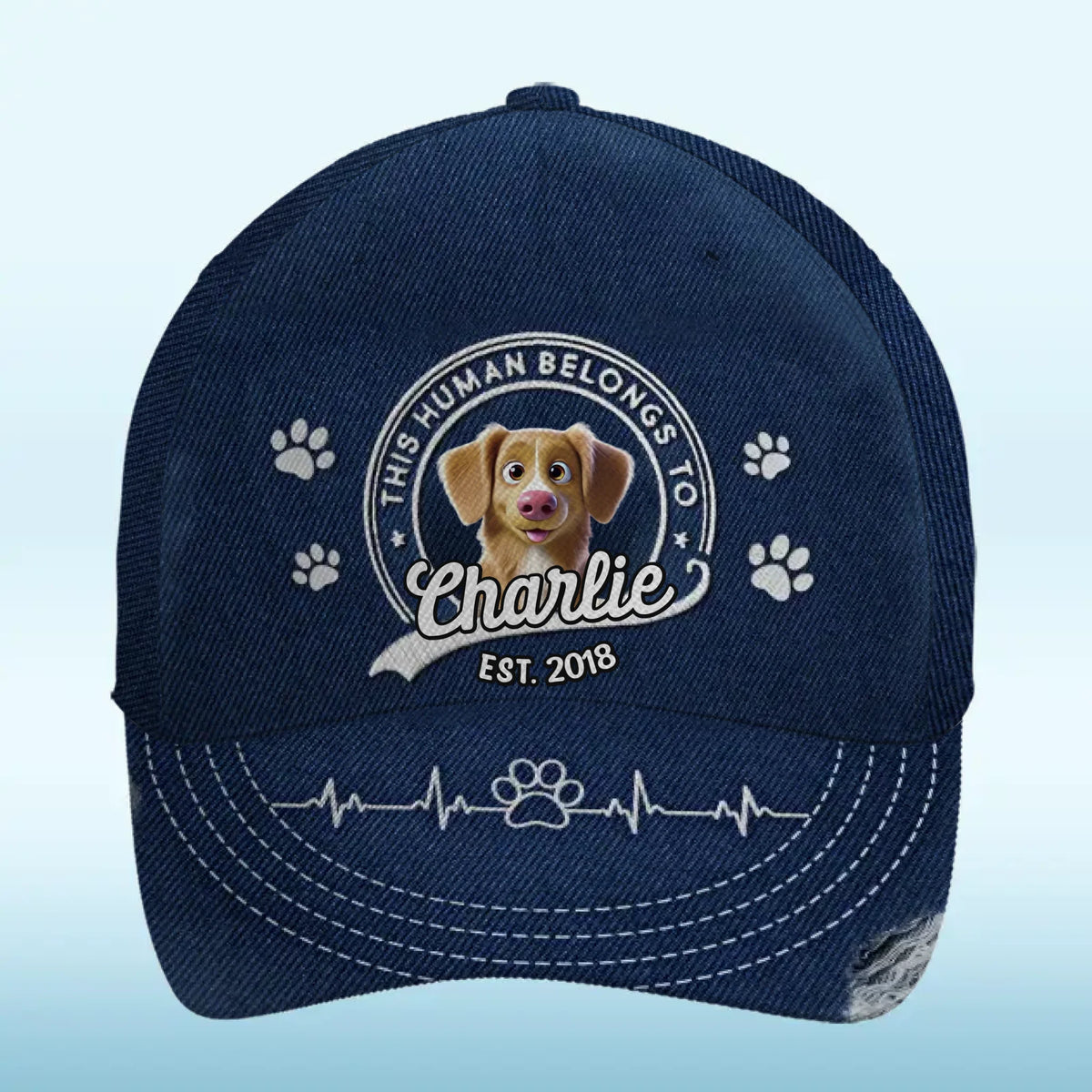 Cet humain m'appartient - Casquette personnalisée pour chien, casquette classique à imprimé intégral - Cadeau pour propriétaires d'animaux et amoureux des animaux
