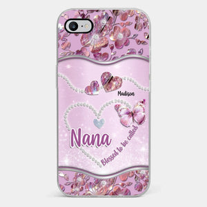 Les petits-enfants remplissent la vie de grand-mère d'amour - Coque de téléphone transparente personnalisée pour la famille - Cadeau de fête des mères pour maman et grand-mère