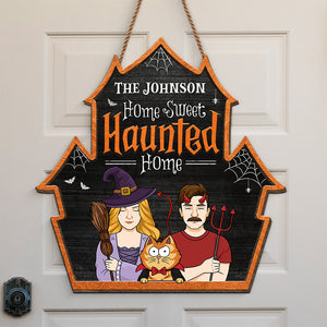 Bienvenue dans notre douce maison hantée - Panneau en bois personnalisé en forme de sorcière pour décoration d'intérieur - Cadeau d'Halloween pour mari, femme, propriétaires d'animaux, amoureux des animaux