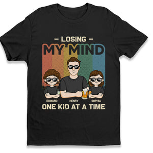 Un enfant à la fois - T-shirt unisexe personnalisé pour la famille, sweat à capuche, sweat-shirt - Cadeau de fête des pères, d'anniversaire pour papa, grand-père