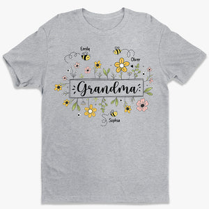 Les bras d'une mère sont faits de tendresse - T-shirt, sweat à capuche et sweat-shirt unisexe personnalisé pour la famille - Cadeau pour maman, grand-mère