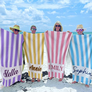 Serviette de plage personnalisée « On The Beach » pour meilleure amie - Cadeau idéal pour les vacances d'été, les anniversaires, les fêtes à la piscine, pour les meilleures amies, les meilleures amies et les sœurs