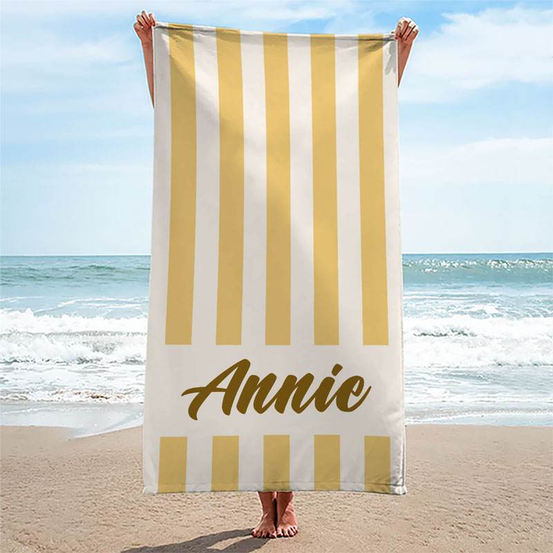 Serviette de plage personnalisée « On The Beach » pour meilleure amie - Cadeau idéal pour les vacances d'été, les anniversaires, les fêtes à la piscine, pour les meilleures amies, les meilleures amies et les sœurs