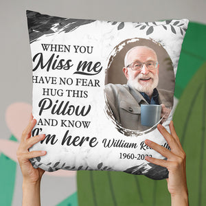 Photo personnalisée « Câlinez ceci et sachez que je suis là » - Oreiller personnalisé commémoratif - Cadeau de condoléances pour les membres de la famille