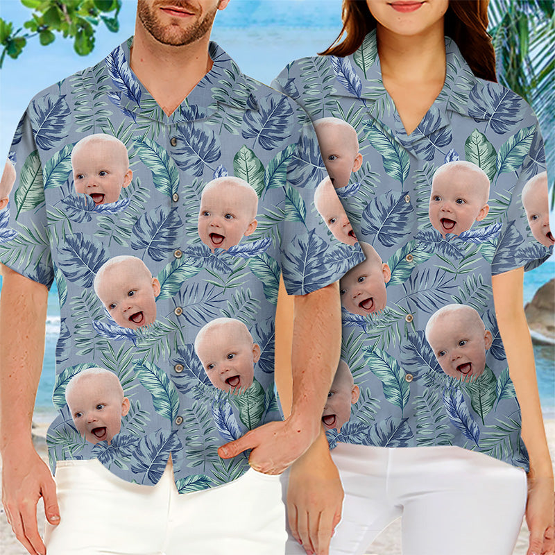 Feuilles tropicales colorées et animaux de compagnie - T-shirt hawaïen unisexe personnalisé avec visage personnalisé - Cadeau de vacances d'été, cadeau pour les membres de la famille