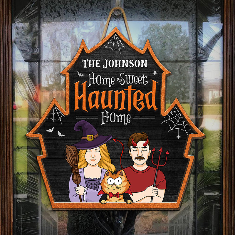 Bienvenue dans notre douce maison hantée - Panneau en bois personnalisé en forme de sorcière pour décoration d'intérieur - Cadeau d'Halloween pour mari, femme, propriétaires d'animaux, amoureux des animaux