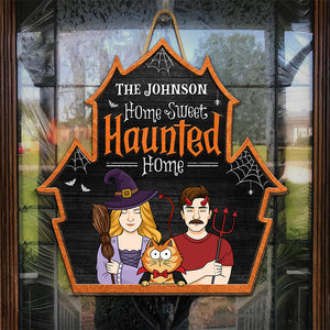 Bienvenue dans notre douce maison hantée - Panneau en bois personnalisé en forme de sorcière pour décoration d'intérieur - Cadeau d'Halloween pour mari, femme, propriétaires d'animaux, amoureux des animaux