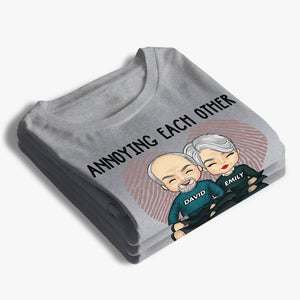S'agacer mutuellement pendant de nombreuses années - Cadeaux d'anniversaire, cadeau pour couples, mari et femme - T-shirt unisexe personnalisé